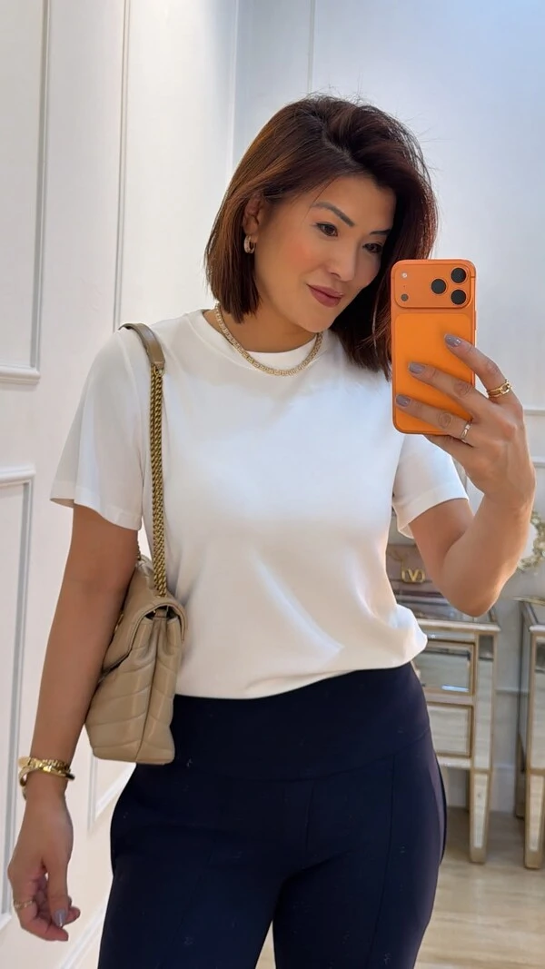 Blusa De Malha Thelma Gola Careca E Mangas Curtas