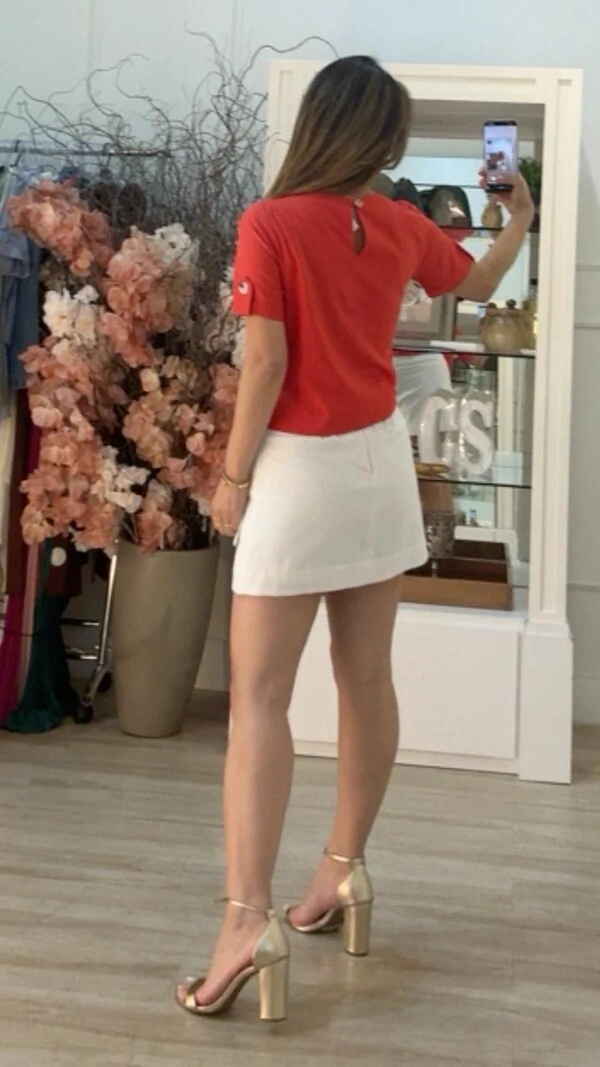 Blusa Morgan Mangas Curtas Com Martingale E Botão Marmorizado