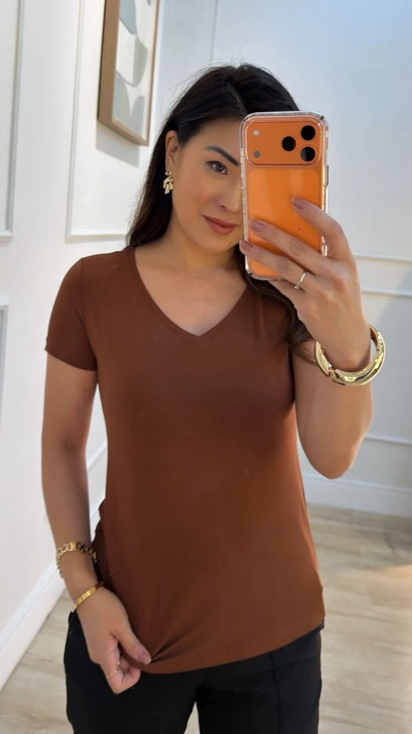 Blusa Manga Curta Rafaela Decote V Basica