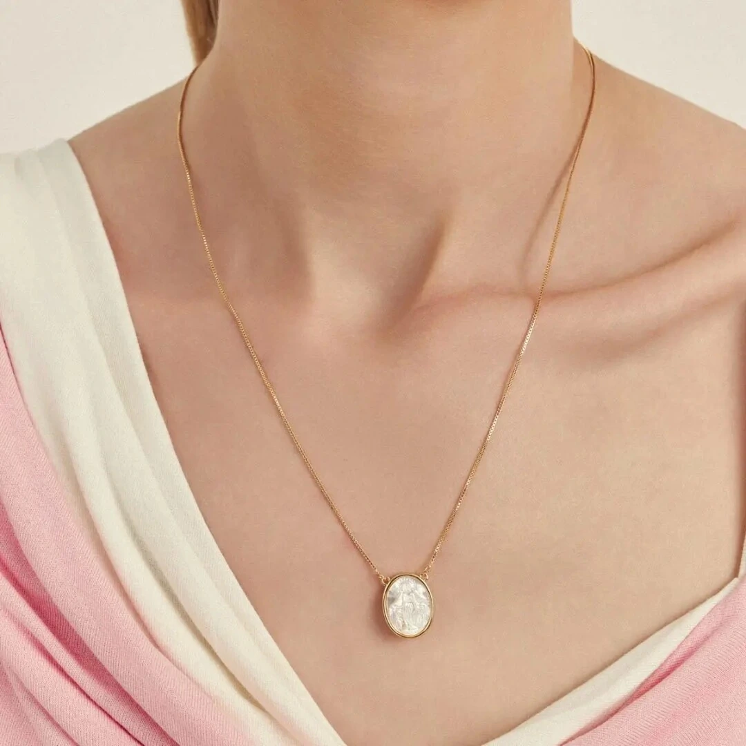 FotoColar Minimalista Nossa Senhora das Graças P Banho de Ouro 18 K