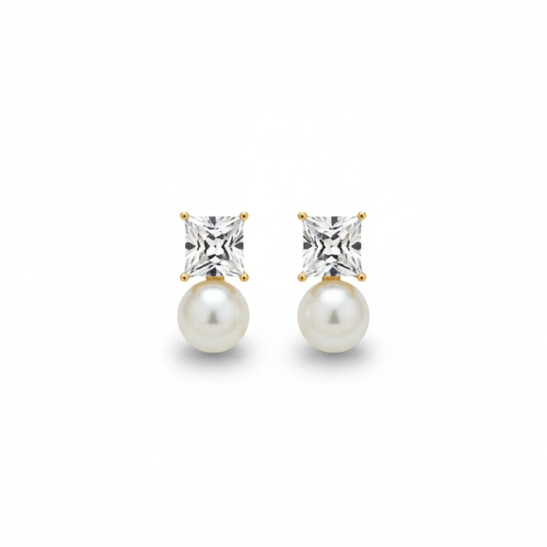 FotoBrinco Zircônia Quadrada com Pérola Shell Banho de Ouro 18K