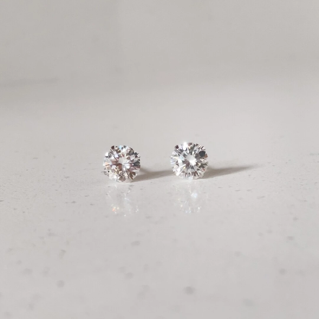 FotoBrinco Ponto de Luz Moissanite 6.5 MM Prata 925