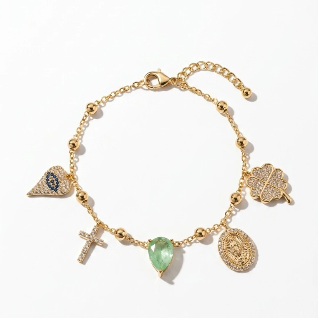Foto Pulseira Patuá com Amuletos, Esmeralda Fusion e Zircônias Azul Escuro e Brancas | Liga Metálica Banh