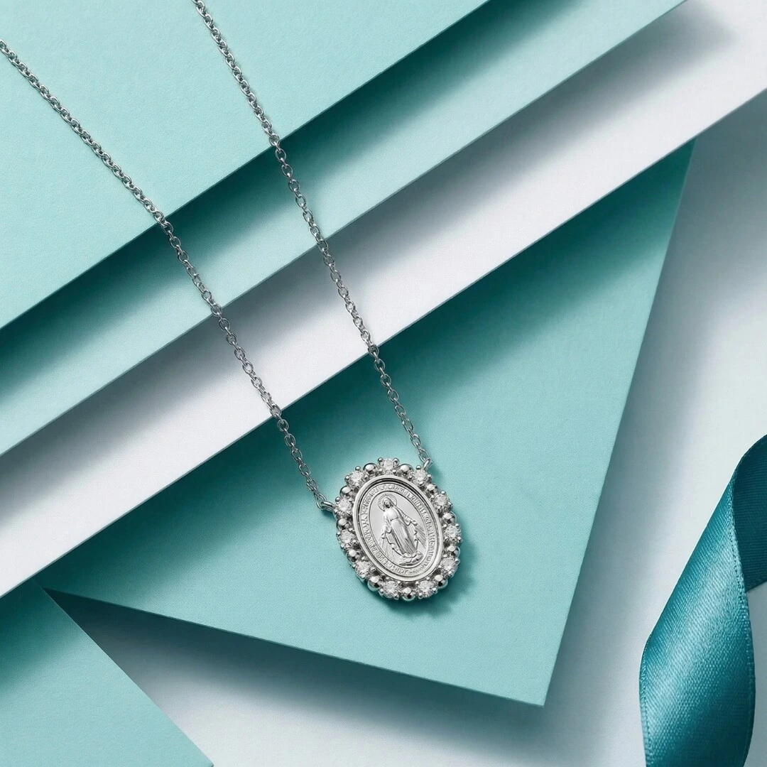 FotoColar Nossa Senhora das Graças Moissanite e Esferas | Prata 925 com Ródio Branco | Medalha Milagrosa