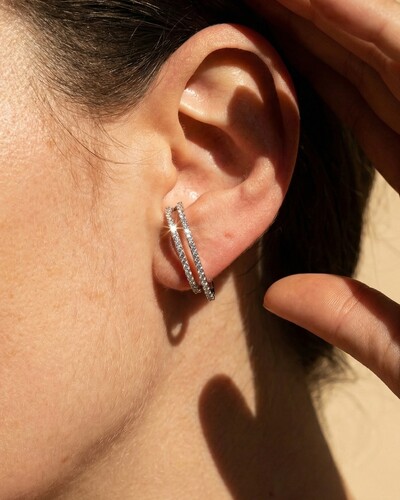 FotoBrinco Ear Hook Duas Fileiras de Zircônias Prata com Banho de Ródio Branco