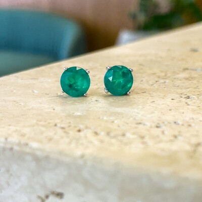 Foto Brinco Solitário 8 MM Esmeralda Fusion Prata 925