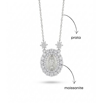 Foto Colar Mini Nossa Senhora das Graças Moissanite | Prata 925 | Corrente Regulável 40–50cm