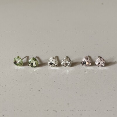 FotoTrio de Brincos Triângulo Cristal, Verde e Morganita Ródio Branco