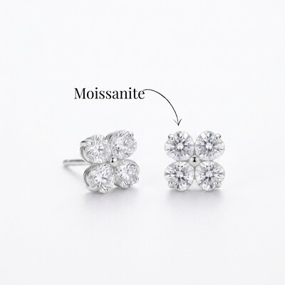 Foto Brinco Trevo com Moissanites G | Prata 925 com Ródio | 0,4 cm × 0,4 cm | 1,2 ct