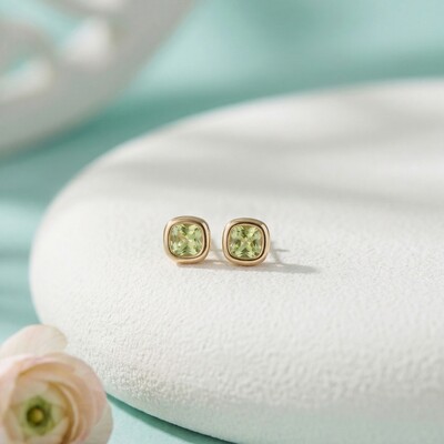 FotoBrinco Quadrado Cristal Verde Claro | Banho de Ouro 18k | 7mm