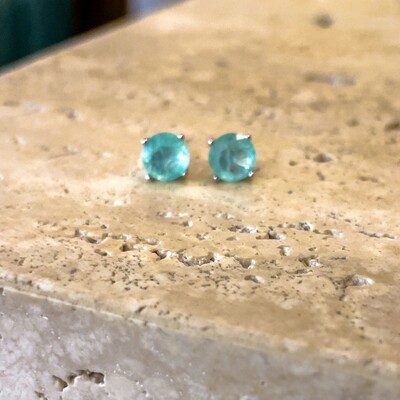 Foto Brinco Solitário 6 MM Esmeralda Colombiana Prata 925