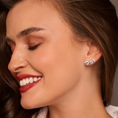 FotoBrinco Ear Cuff Zircônias Decrescentes | Banho de Ouro 18k | Tarraxa Vírgula | 2cm