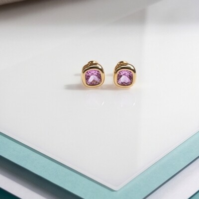 FotoBrinco Quadrado Zircônia Lavanda | Banho de Ouro 18k | 7mm