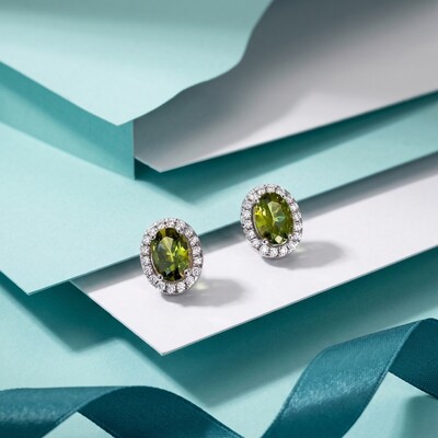 FotoBrinco Oval Peridoto com Zircônias | Prata 925 com Ródio Branco | 1x0,9cm