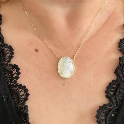 FotoColar Nossa Senhora de Guadalupe em Madrepérola Prata com Banho de Ouro 18 K