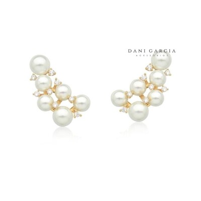 Foto Brinco Ear Cuff Pérolas Brancas Banho de Ouro 18 K Semijóia