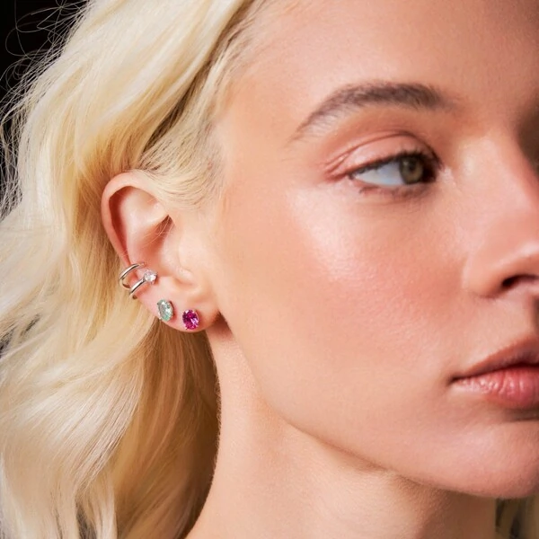 Brinco Oval Verde PP Prata 925