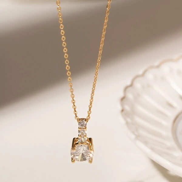Colar Solitário com Zircônia Redonda | Liga Metálica Banho Ouro 18k | 50 cm