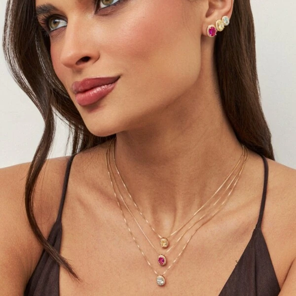 Colar Oval Azul Claro Banho de Ouro 18 K
