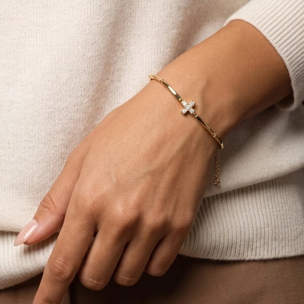 Pulseira com Plaquinhas e Cruz de Zircônias | Prata 925 com Banho Ouro 18k | 15 cm + 5 cm extensor