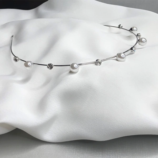 Tiara Pérolas e Cristais