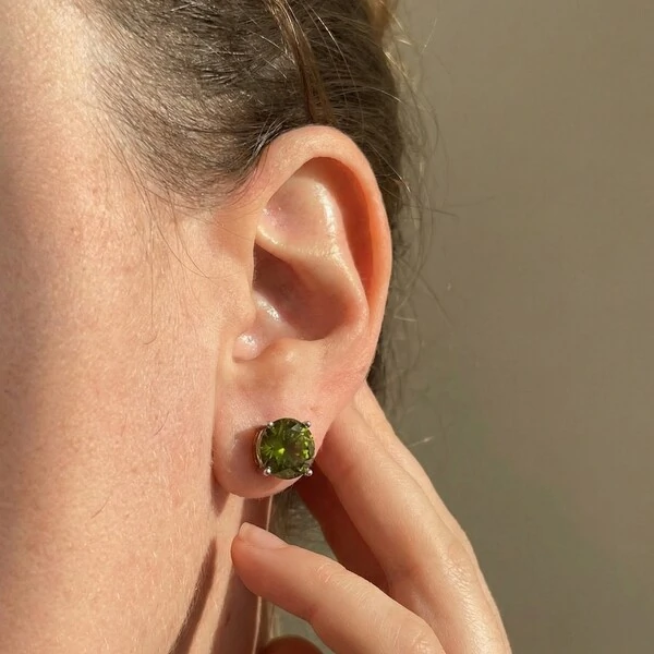 Brinco Solitário 10 MM Peridoto Prata 925