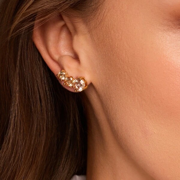 Brinco Ear Cuff Três Pontos de Luz Champanhe | Banho de Ouro 18k | Tarraxa Vírgula | 2cm