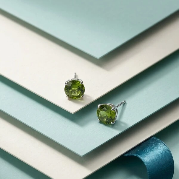 Brinco Solitário 6 MM Peridoto Prata 925