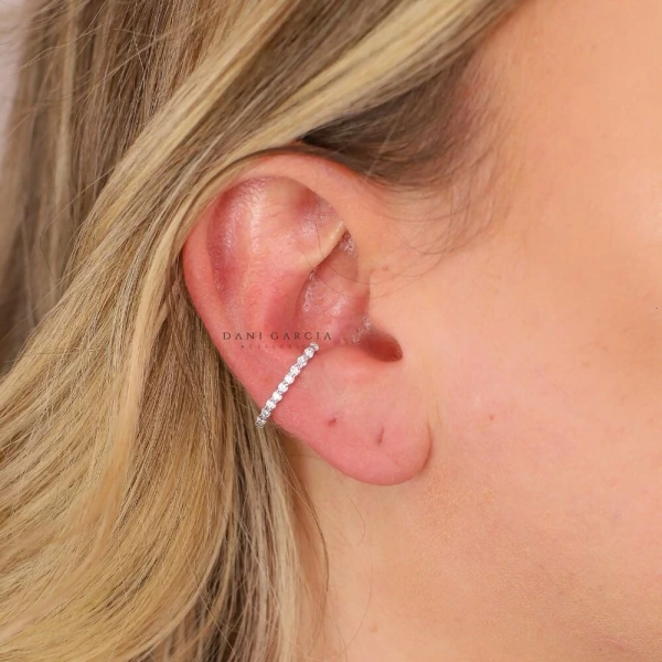 Falso Piercing Fileira única de Zircônias Prata 925