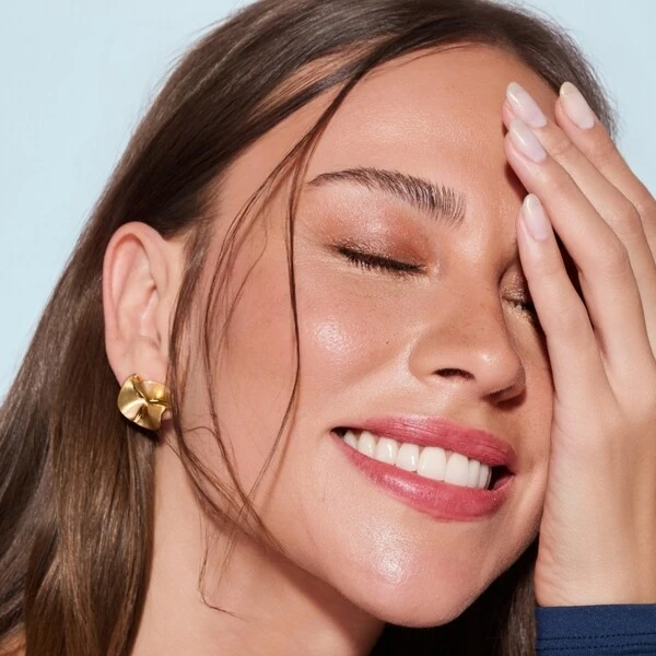 Brinco Botão Ondas Banho de Ouro 18 K