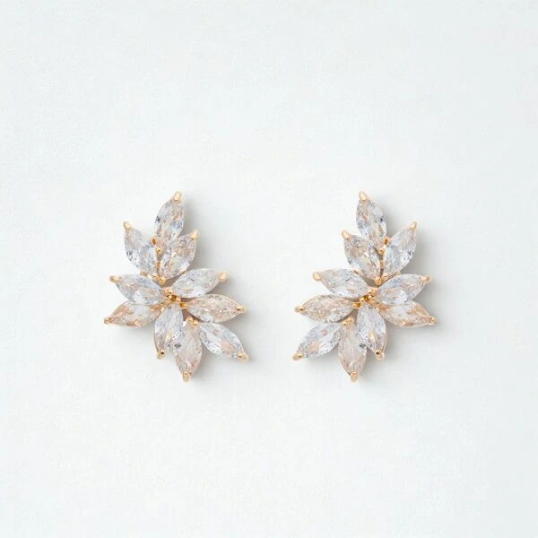 Brinco Ear Cuff Navetes Lili Banho de Ouro 18 K
