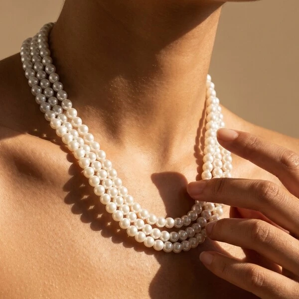 Colar 4 Fileiras Pérola Shell | Banho de Ouro 18k | 45+10cm Extensor