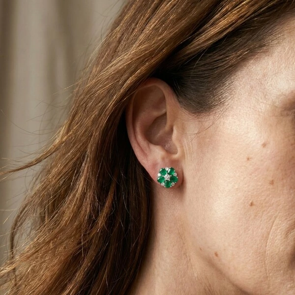 Brinco Flor Esmeralda Fusion Beth Prata 925