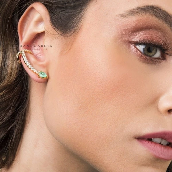 Brinco Ear Cuff Gota Colombiana Dourada