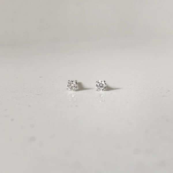 Brinco Ponto de Luz Moissanite 3 MM Prata 925