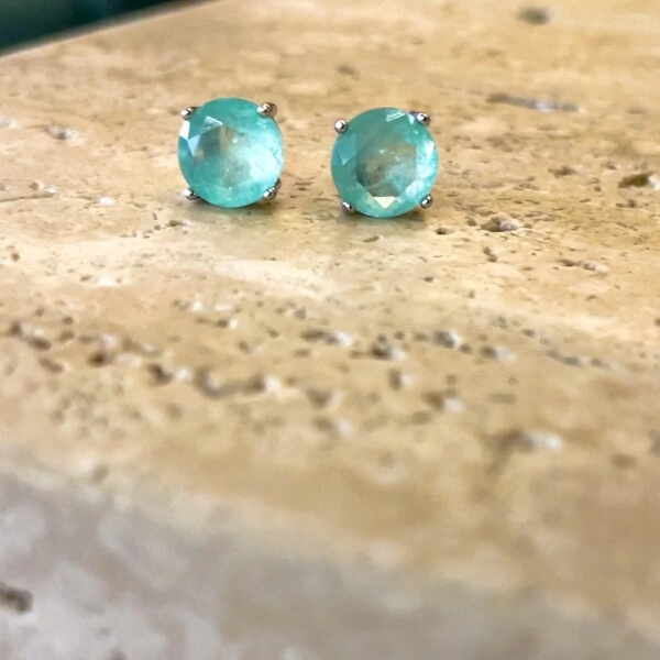 Brinco Solitário 8 MM Esmeralda Colombiana Prata 925