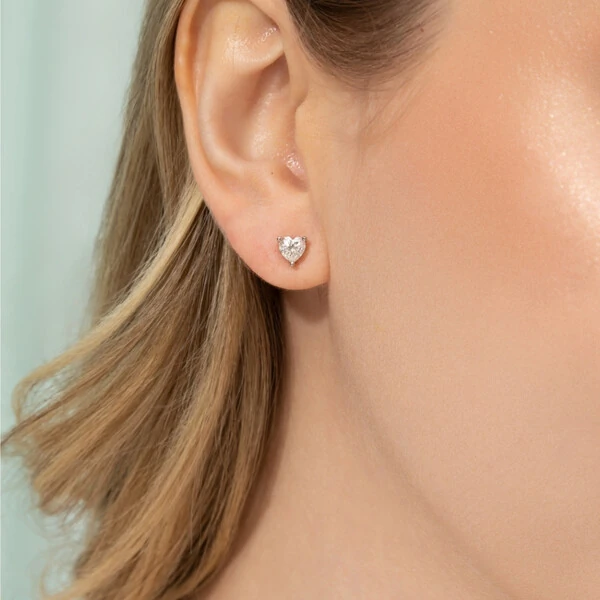Brinco Coração Moissanite 5 MM Prata 925