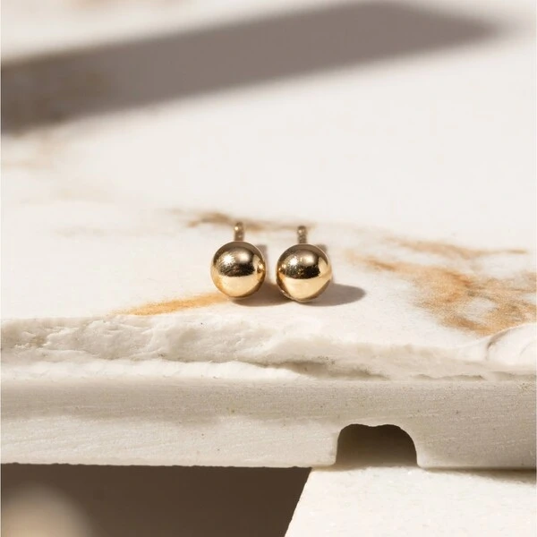 Kit com 3 Pares de Brincos Bolinhas Lisas 4mm 6mm 8mm Banho de Ouro 18k