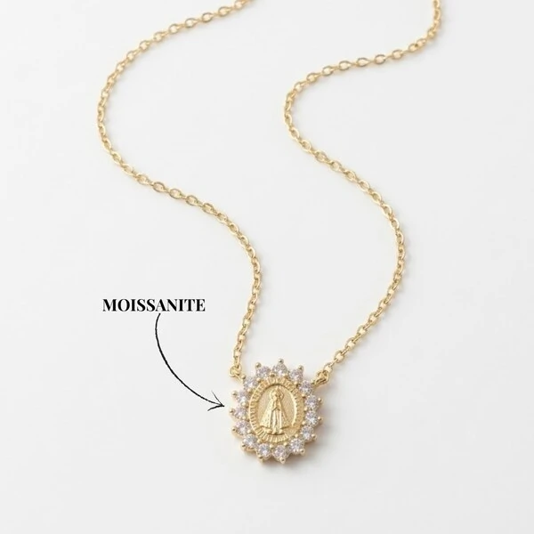 Colar Nossa Senhora Aparecida Moissanite Corrente Regulável Prata com Banho de Ouro