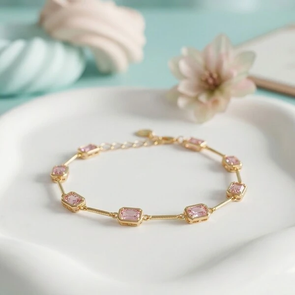 Pulseira Pedras Retangulares Intercaladas Rosa Claro | Banho de Ouro 18k | 5x3mm | Regulável 18–20cm