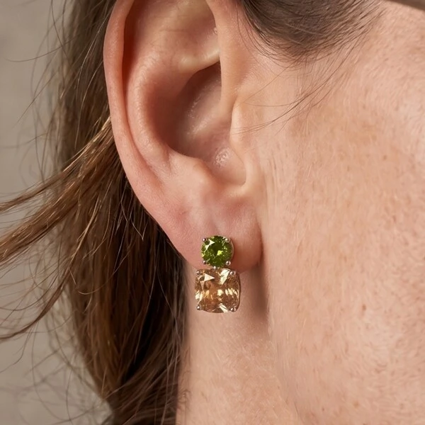 Brinco Duo Peridoto e Cappuccino | Prata 925 com Ródio Branco | 2x1cm