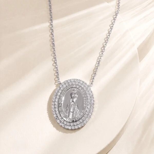 Colar Nossa Senhora Aparecida Oval Duas Fileiras de Moissanite Corrente Regulável Prata com Banho de