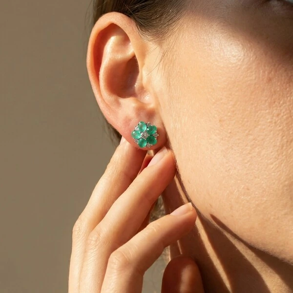 Brinco Flor Esmeralda Fusion Colombiana Prata 925