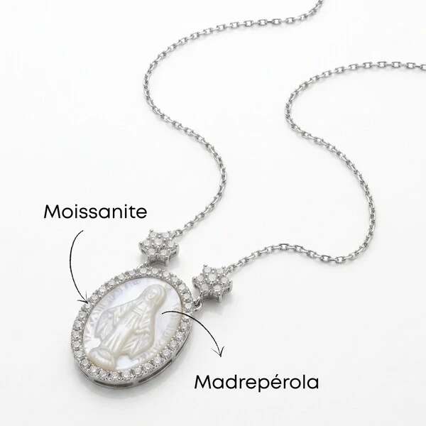 Colar Nossa Senhora das Graças em Madrepérola com Moissanites e Flores na Corrente | Prata 925