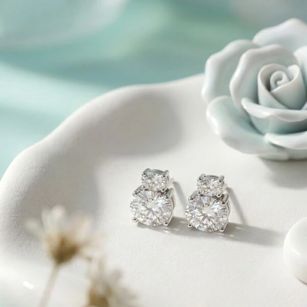 Brinco Dois Ovais Moissanite Prata 925 | 8mm + 6mm | 3,6ct | Certificado GRA