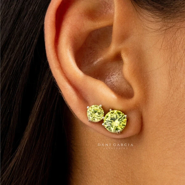 Brinco Solitário 6 MM Apple Green Prata 925