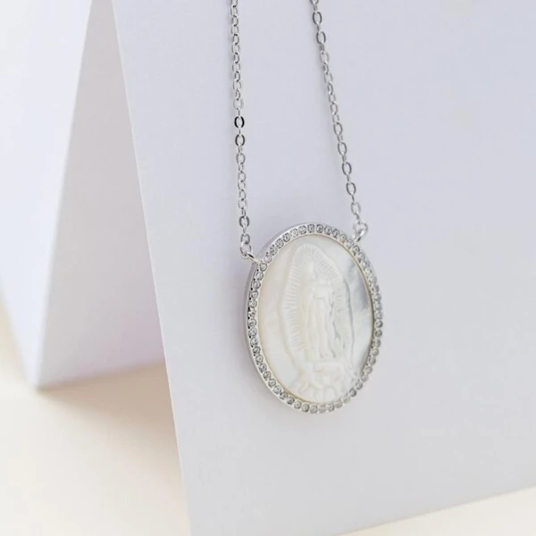 Colar Nossa Senhora de Guadalupe em Madrepérola Prata 925