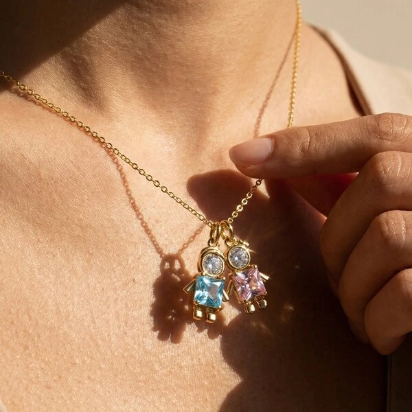 Pingente Menino Zircônia Azul e Branca | Banho de Ouro 18k | 18x12mm