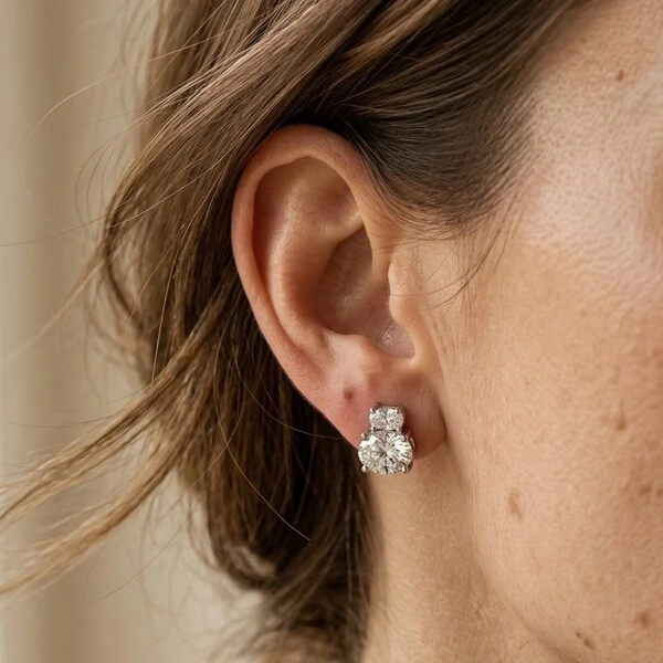 Brinco Dois Ovais Moissanite Prata 925 | 8mm + 6mm | 3,6ct | Certificado GRA