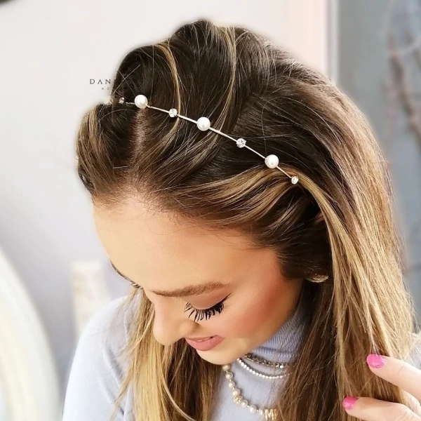 Tiara Pérolas e Cristais